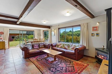 Photo of property in 2 Kitchener Street, Te Horo Beach, Otaki, 5581