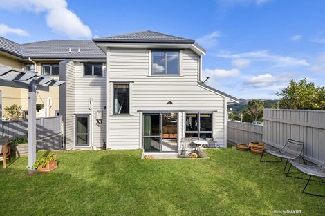 Photo of property in 55 Woodhouse Avenue, Karori, Wellington, 6012