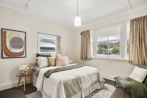 Photo of property in 50 Camperdown Road, Miramar, Wellington, 6022