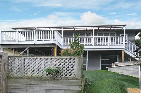 Photo of property in 34 Sievers Grove, Cannons Creek, Porirua, 5024