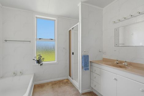 Photo of property in 49 Roslyn Road, Roslyn Bush, Invercargill, 9876
