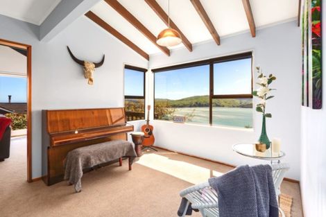 Photo of property in 21 Mercury Way, Whitby, Porirua, 5024