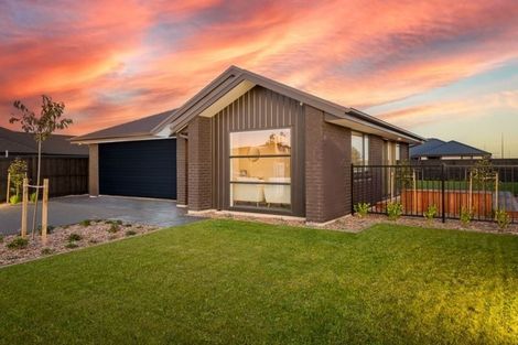 Photo of property in 30 Finstock Way, Rolleston, 7614