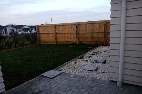 Photo of property in 21 Black Beech Crescent, Takanini, 2110