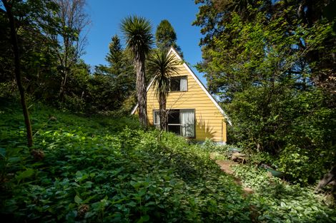 Photo of property in 1101 Dyers Pass Road, Governors Bay, Lyttelton, 8971