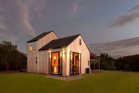 Photo of property in 2/19 Monteith Road, Albert Town, Wanaka, 9382