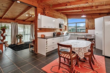 Photo of property in 26 Tangihua Road, Maungakaramea, Whangarei, 0178