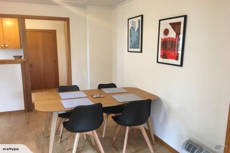 Photo of property in 2/5 Scarborough Terrace, Mount Victoria, Wellington, 6011