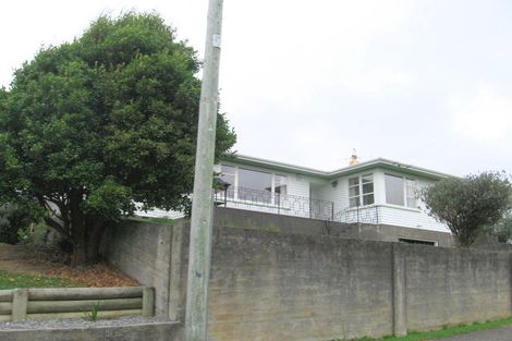 Photo of property in 3 Pembroke Street, Tawa, Wellington, 5028