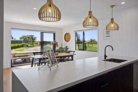 Photo of property in 8 Tikorangi Road East, Tikorangi, 4383