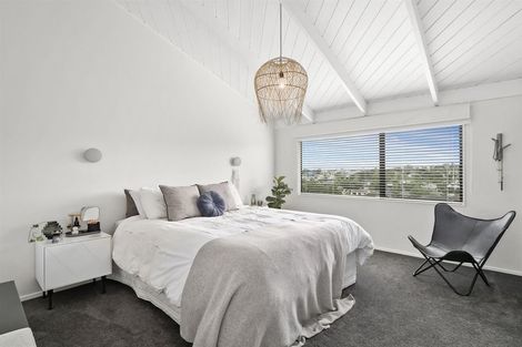 Photo of property in 2/87 Nigel Road, Browns Bay, Auckland, 0630