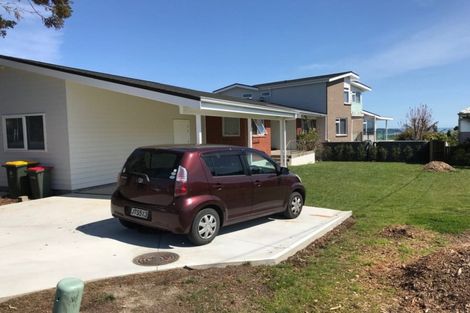 Photo of property in 126 Bleakhouse Road, Mellons Bay, Auckland, 2014