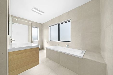 Photo of property in 1 Te Mura Crescent, Takanini, 2112