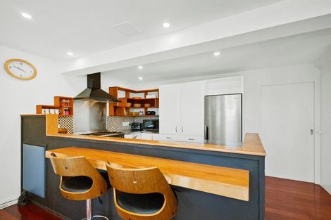 Photo of property in 3a Whiorau Grove, Lowry Bay, Lower Hutt, 5013