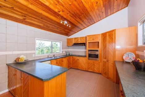Photo of property in 152 Weatherly Road, Torbay, Auckland, 0630