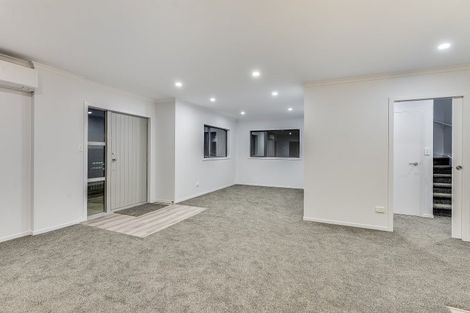 Photo of property in 1/17 Sandwich Road, Saint Andrews, Hamilton, 3200