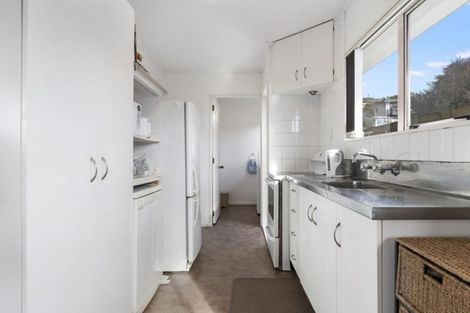 Photo of property in 1 Endeavour Avenue, Welcome Bay, Tauranga, 3112