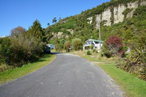 Photo of property in 13 Nikau Heights, Little Wanganui, Karamea, 7893