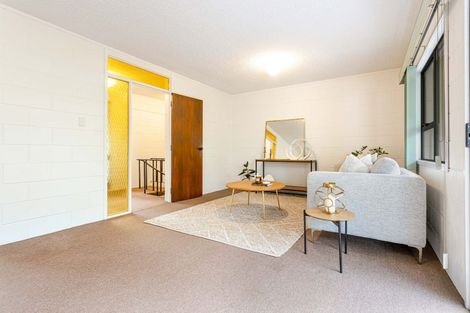 Photo of property in 2/40 Evans Road, Glen Eden, Auckland, 0602