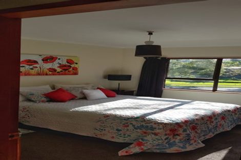 Photo of property in 28 Pohutukawa Drive, Athenree, Katikati, 3177