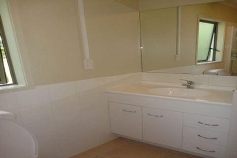 Photo of property in 16 Catrina Avenue, Birkenhead, Auckland, 0626