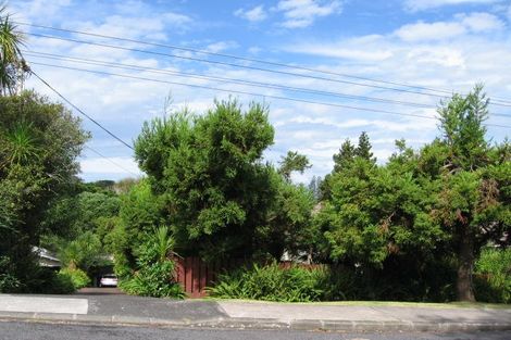 Photo of property in 14 Long Street, Torbay, Auckland, 0630