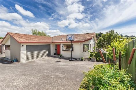 Photo of property in 32b Sailmaker Close, Whitby, Porirua, 5024