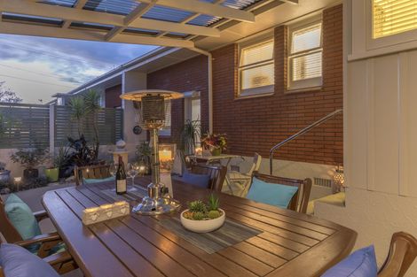 Photo of property in 2 Longwood Lane, Otumoetai, Tauranga, 3110