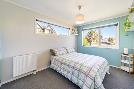 Photo of property in 7 James Cook Drive, Whitby, Porirua, 5024