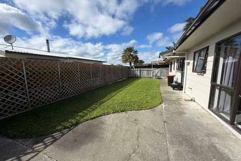 Photo of property in 1/205 Avondale Road, Greenmeadows, Napier, 4112