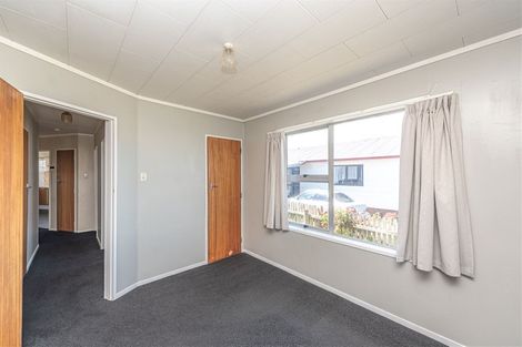 Photo of property in 112 Hinau Street, Castlecliff, Whanganui, 4501