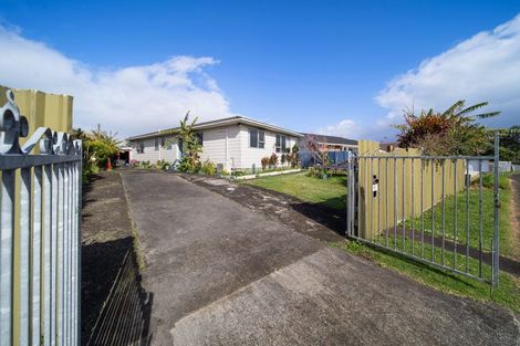 Photo of property in 28 Cottingham Crescent, Mangere East, Auckland, 2024