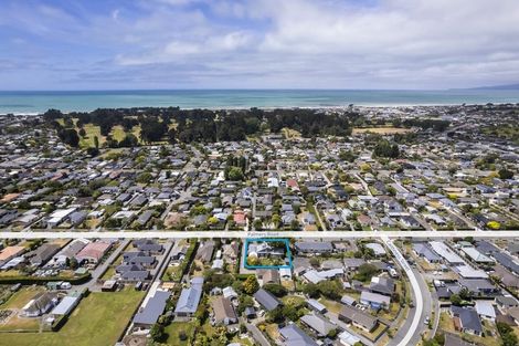 Photo of property in 148 Palmers Road, New Brighton, Christchurch, 8083