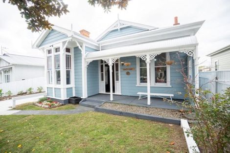 Photo of property in 35 Waldegrave Street, Palmerston North, 4410