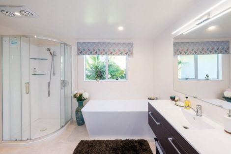 Photo of property in 60 York Street, Picton, 7220