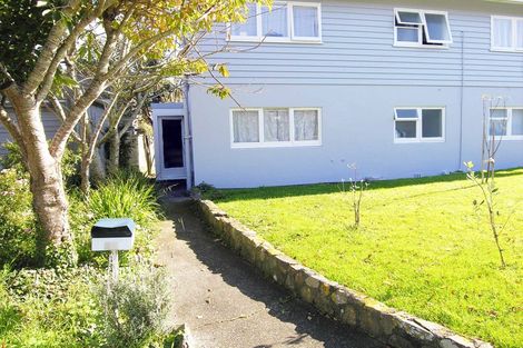 Photo of property in 2a Clutha Avenue, Khandallah, Wellington, 6035