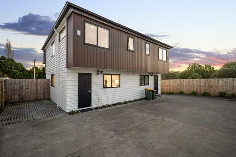 Photo of property in 1/135 Lancaster Road, Beach Haven, Auckland, 0626