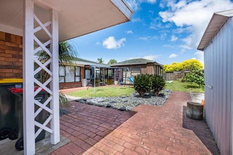 Photo of property in 3 Zenith Place, Conifer Grove, Takanini, 2112