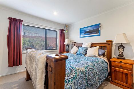 Photo of property in 17 Liverpool Terrace, Stoke, Nelson, 7011