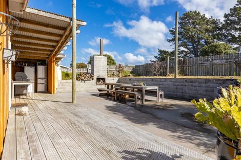 Photo of property in 96 Blue Pacific Parade, Riversdale Beach, Masterton, 5872