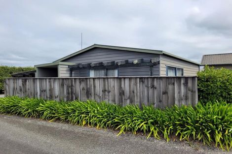 Photo of property in 318 Manutahi Road, Lepperton, New Plymouth, 4372