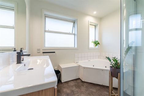 Photo of property in 8a Lysaght Street, Highfield, Timaru, 7910