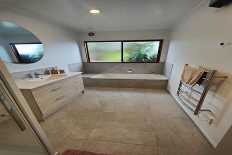 Photo of property in 44a Sylvania Drive, Matua, Tauranga, 3110