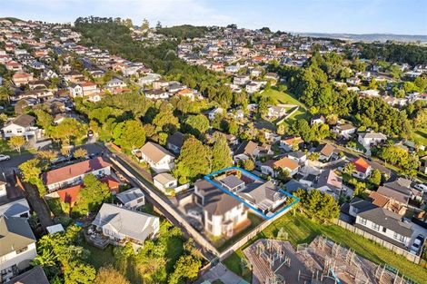 Photo of property in 15a Correa Court, Goodwood Heights, Auckland, 2105