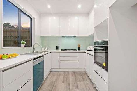 Photo of property in 3/32 Alfriston Road, Manurewa East, Auckland, 2102