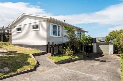 Photo of property in 172 Conclusion Street, Ascot Park, Porirua, 5024