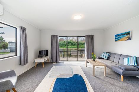 Photo of property in 60a Aorangi Road, Paraparaumu, 5032