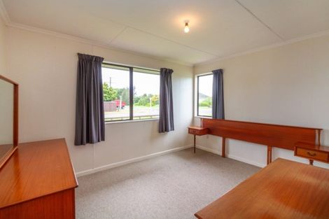 Photo of property in 5 Cemetery Road, Sanson, 4817