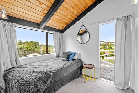 Photo of property in 22 Shadon Place, Stanmore Bay, Whangaparaoa, 0932