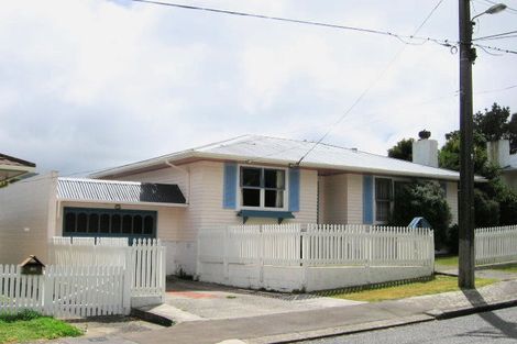 Photo of property in 28 Montreal Grove, Kingston, Wellington, 6021